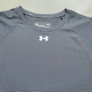 UNDER ARMOUR ▪︎ Men's Loose Heatgear T-Shirt, Black/Gray Striped, Size L